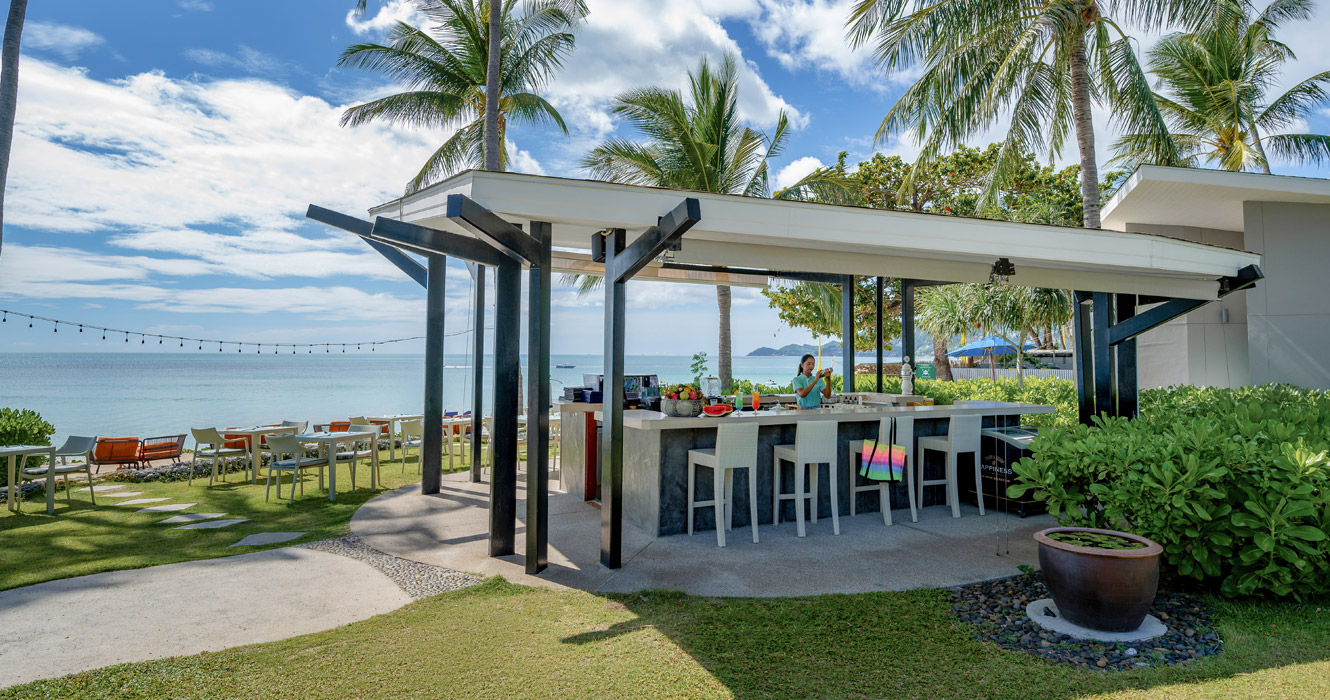 BEACH BAR