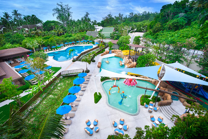 SPLASH Swimming Pool - (OZO Phuket) أوزو فوكيت